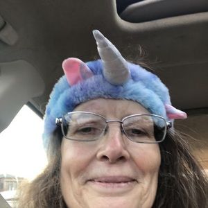 Meet your Posher, Phyllis